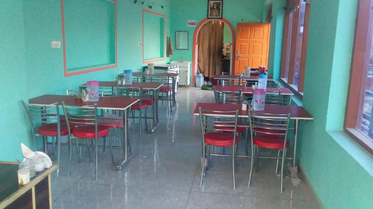 Spot On Sharma'S Kitchen & Home Stay Bajaura Dış mekan fotoğraf