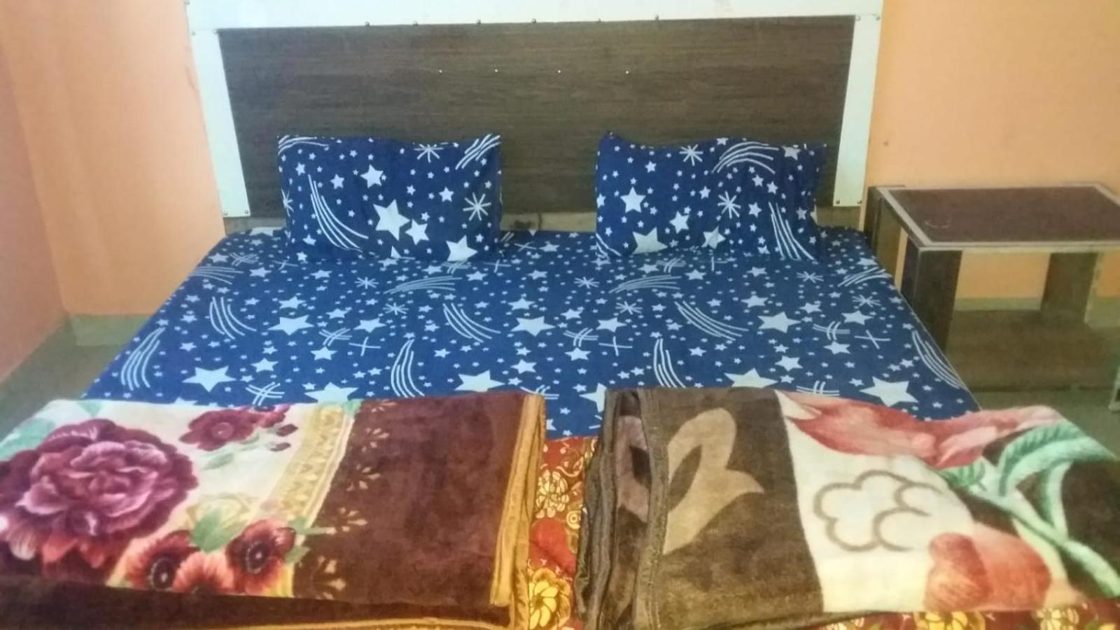 Spot On Sharma'S Kitchen & Home Stay Bajaura Dış mekan fotoğraf