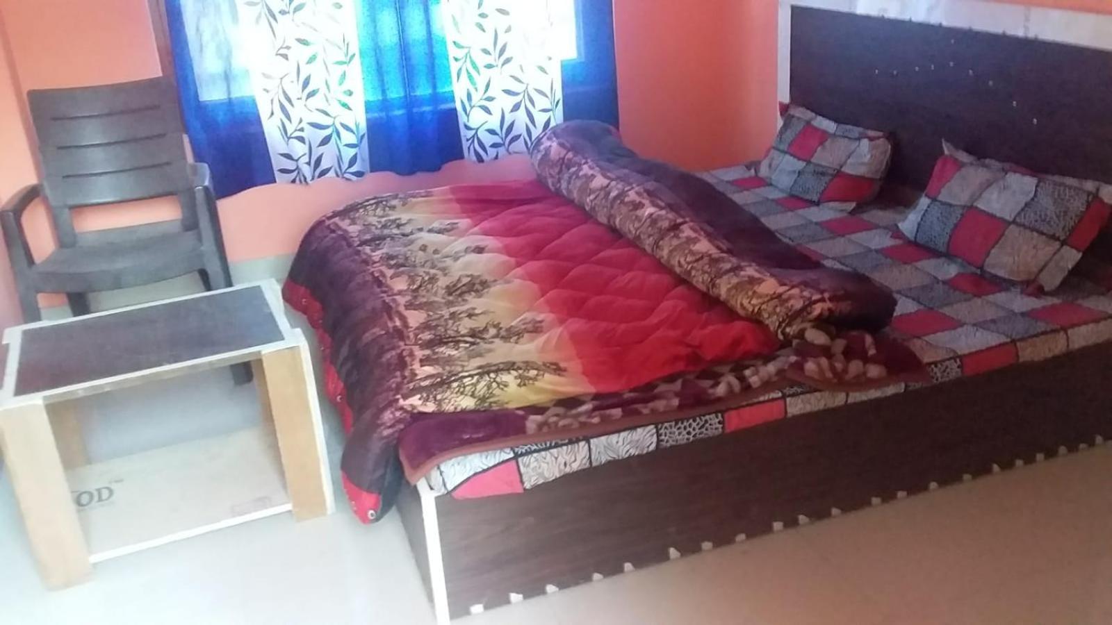 Spot On Sharma'S Kitchen & Home Stay Bajaura Dış mekan fotoğraf